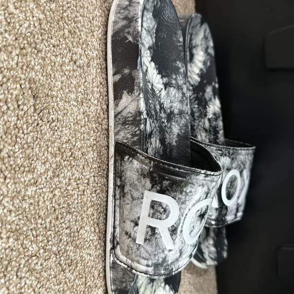Roxy slides - Picture 5 of 5
